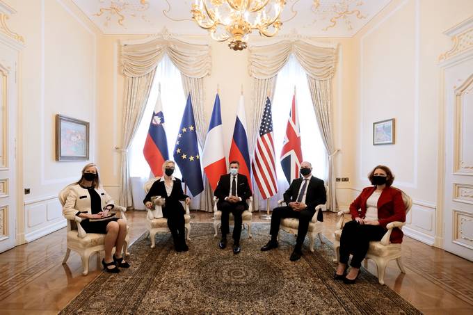 Predsednik Pahor in veleposlaniki zaveznikih drav skupaj obeleili obletnico konca druge svetovne vojne v Evropi